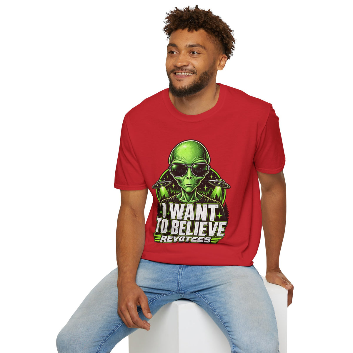 REVOTEES - I Want to Believe Alien T-Shirt