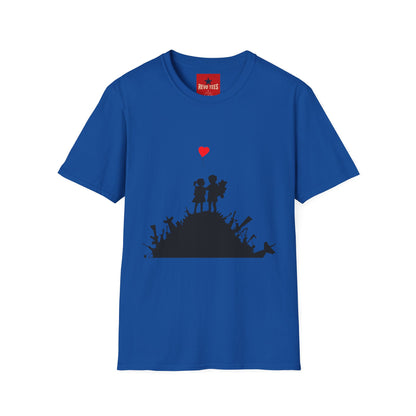 Banksy Boy & Girl - Unisex Softstyle T-Shirt