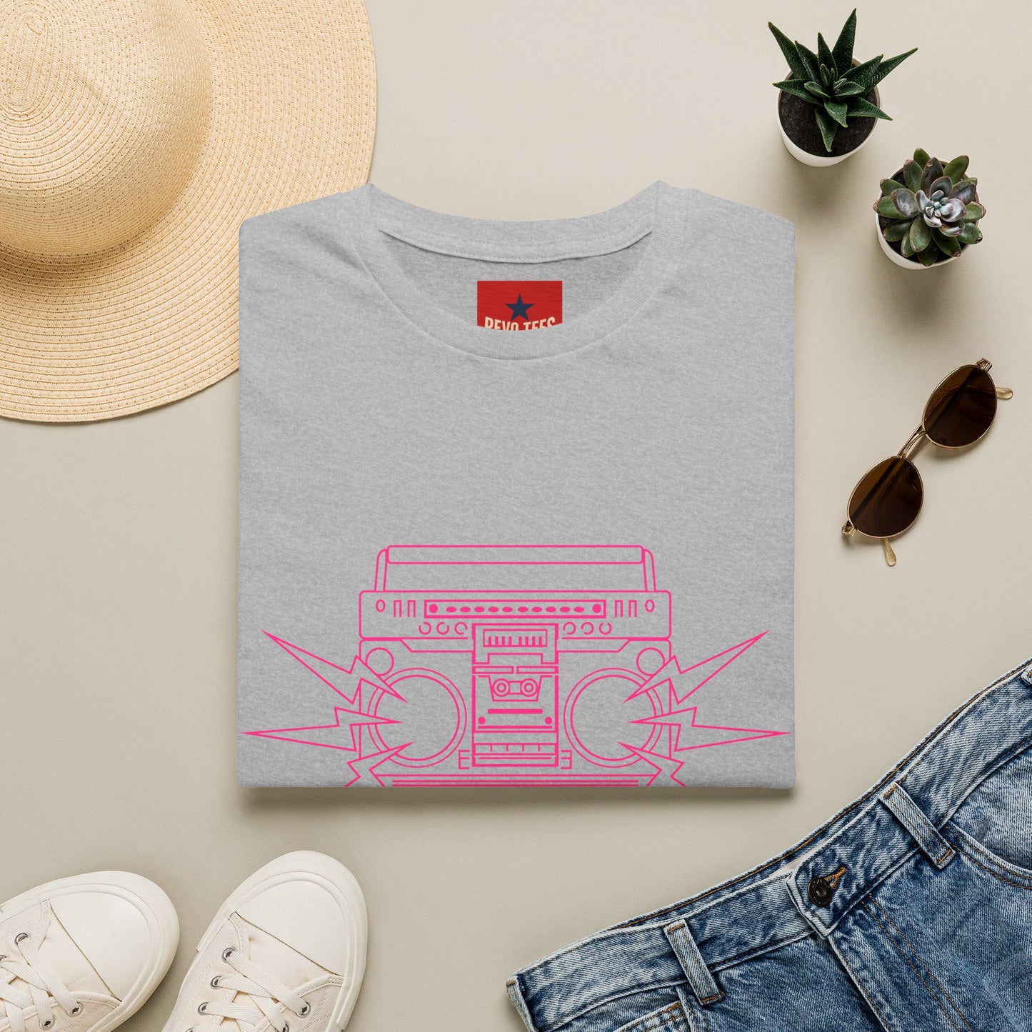 Retro Boombox Tee — Pink Line Art Vintage Radio Graphic T-Shirt
