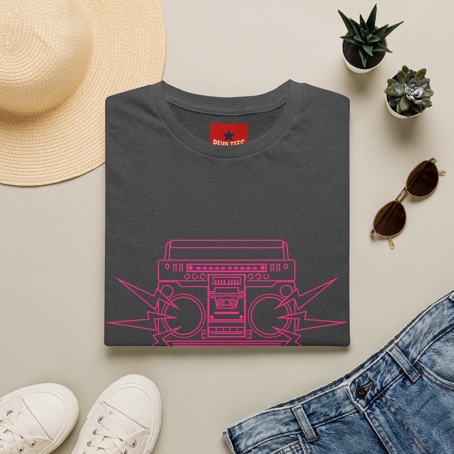 Retro Boombox Tee — Pink Line Art Vintage Radio Graphic T-Shirt
