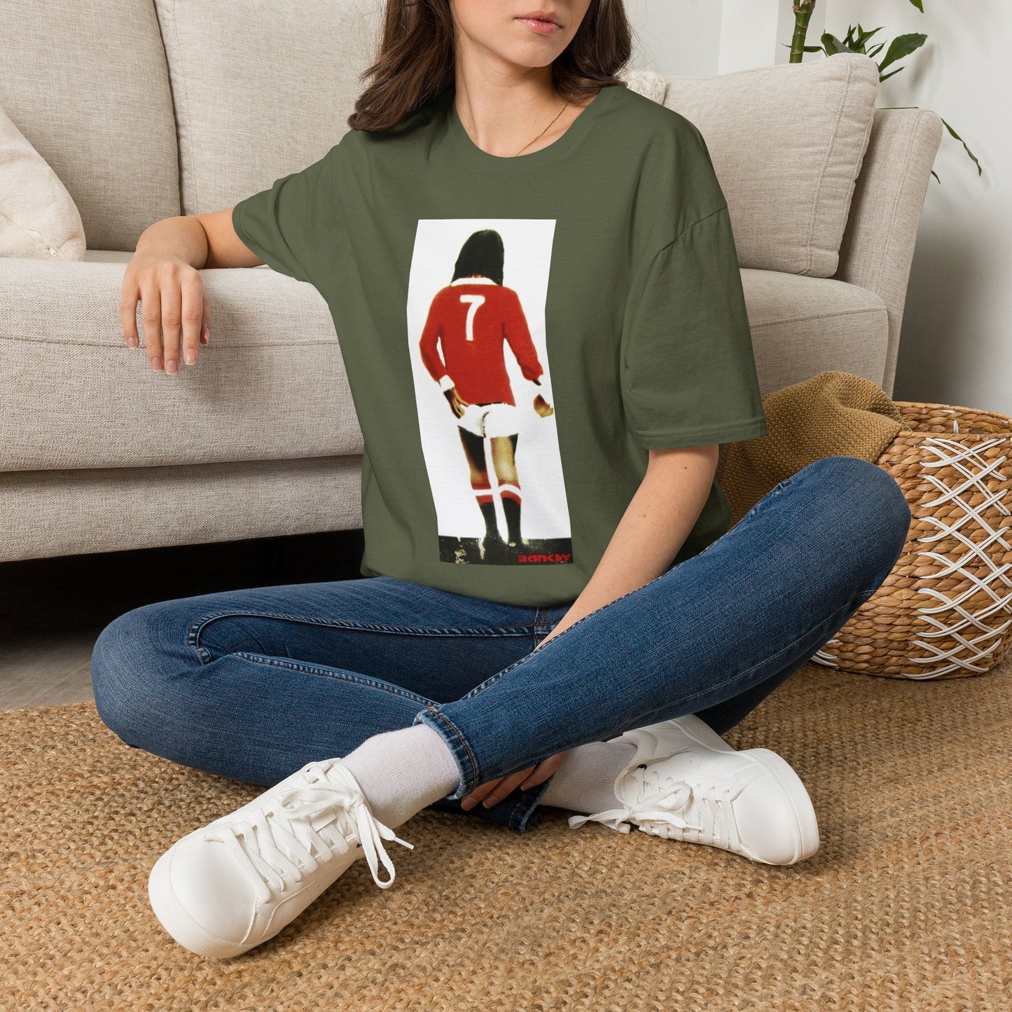 Banksy George Best Soccer Player No.7 Graphic T-Shirt — Retro Football Jersey Illustration