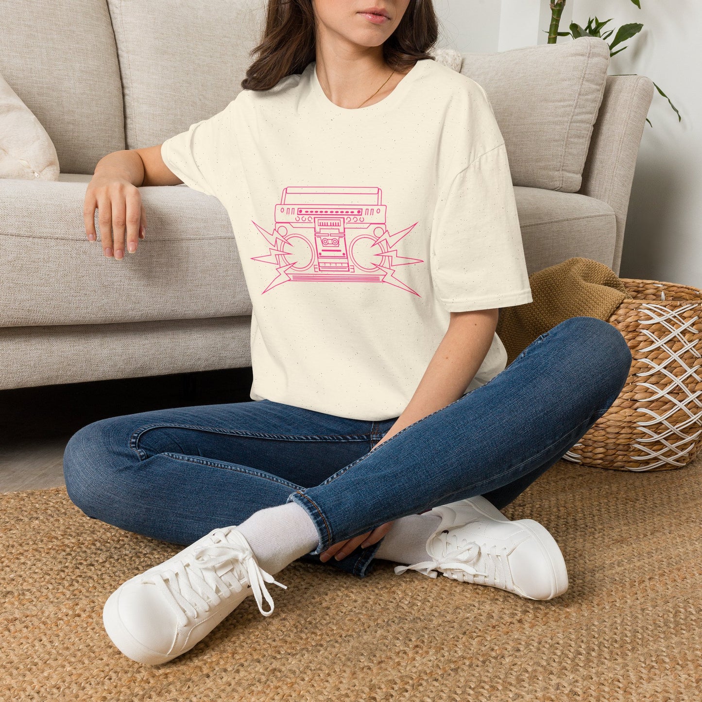Retro Boombox Tee — Pink Line Art Vintage Radio Graphic T-Shirt