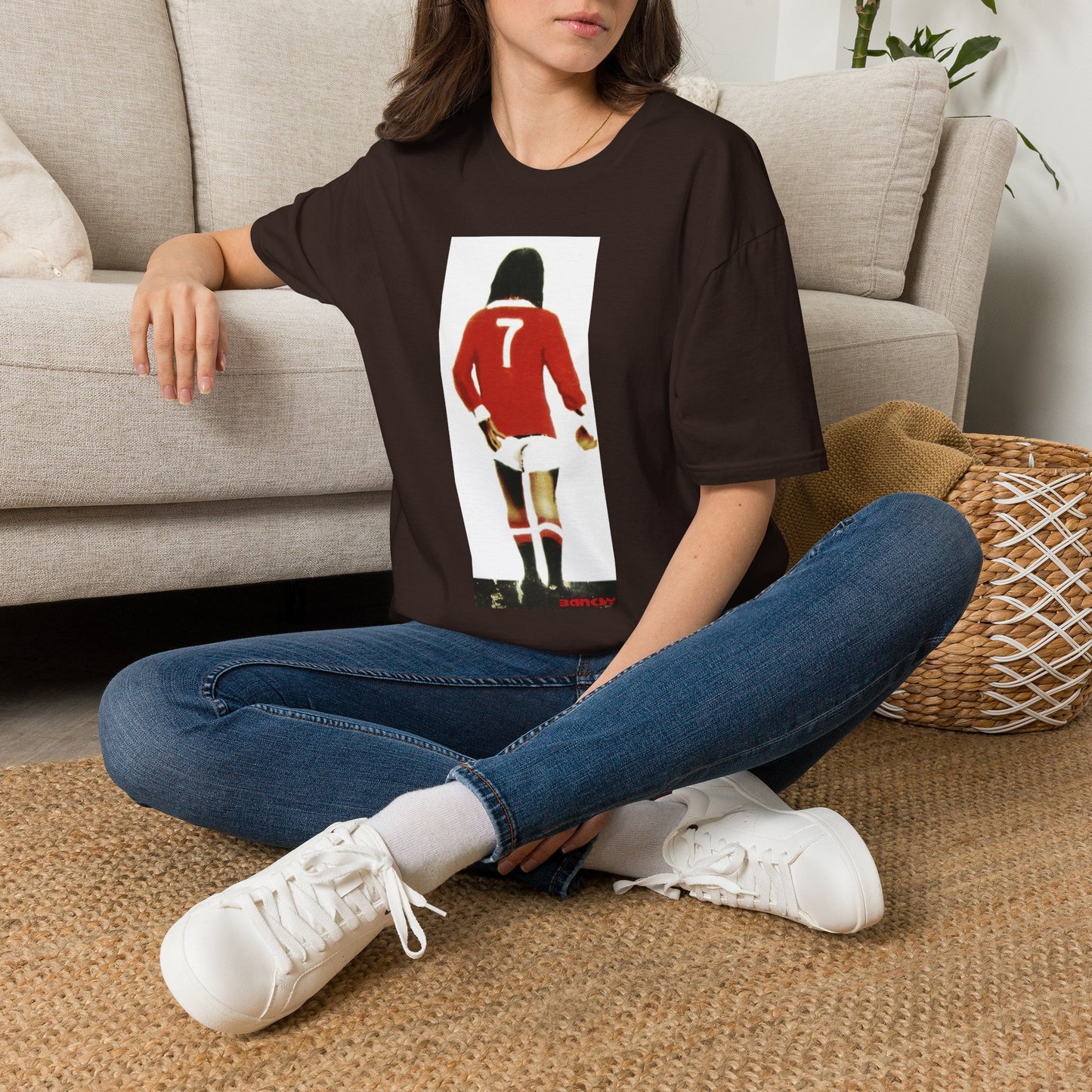 Banksy George Best Soccer Player No.7 Graphic T-Shirt — Retro Football Jersey Illustration