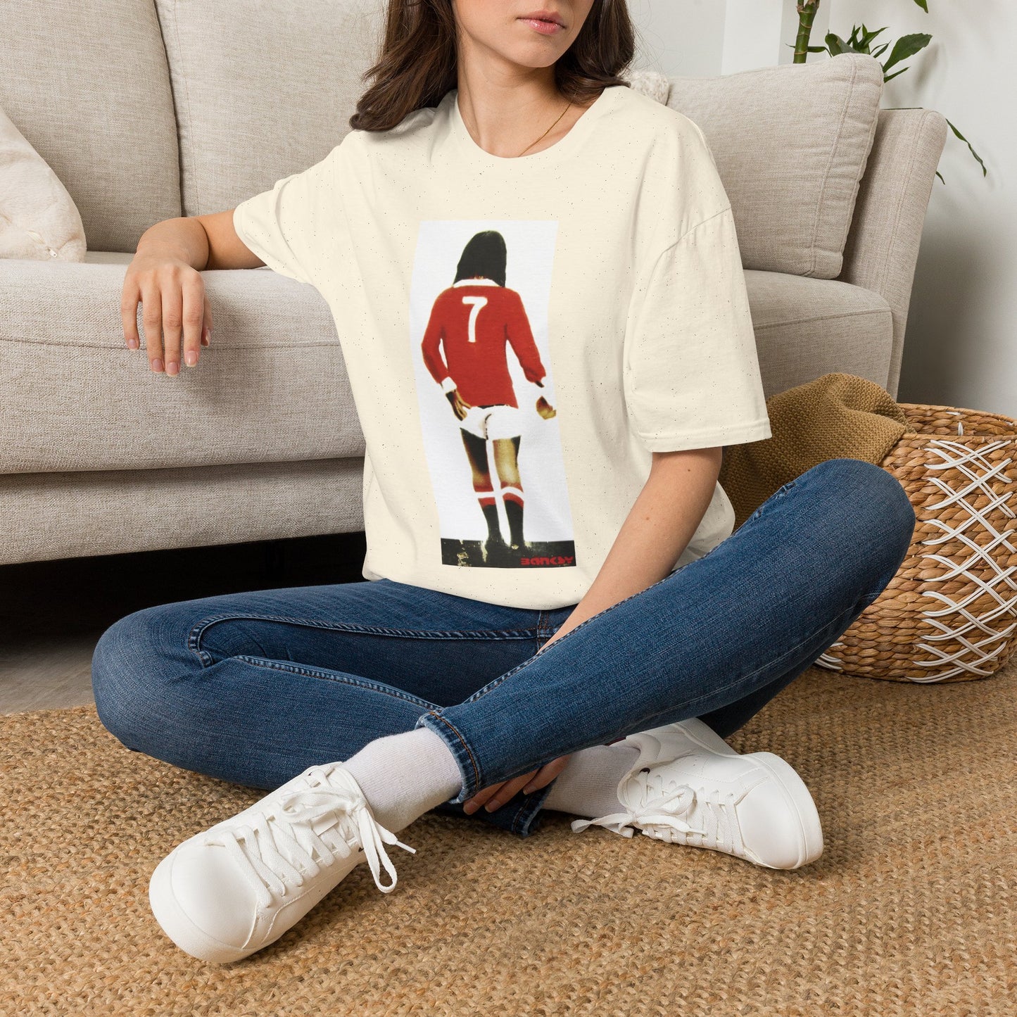 Banksy George Best Soccer Player No.7 Graphic T-Shirt — Retro Football Jersey Illustration