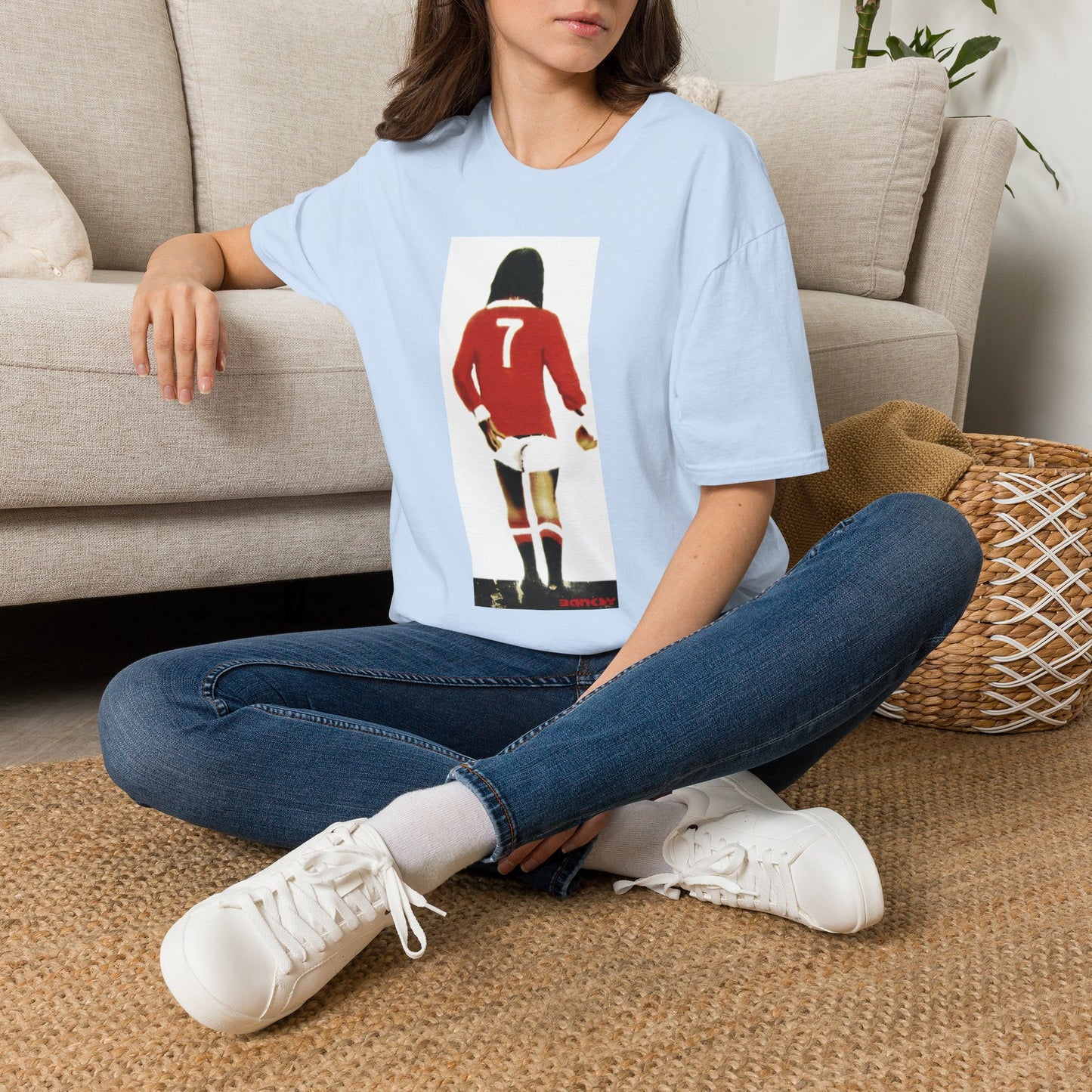 Banksy George Best Soccer Player No.7 Graphic T-Shirt — Retro Football Jersey Illustration