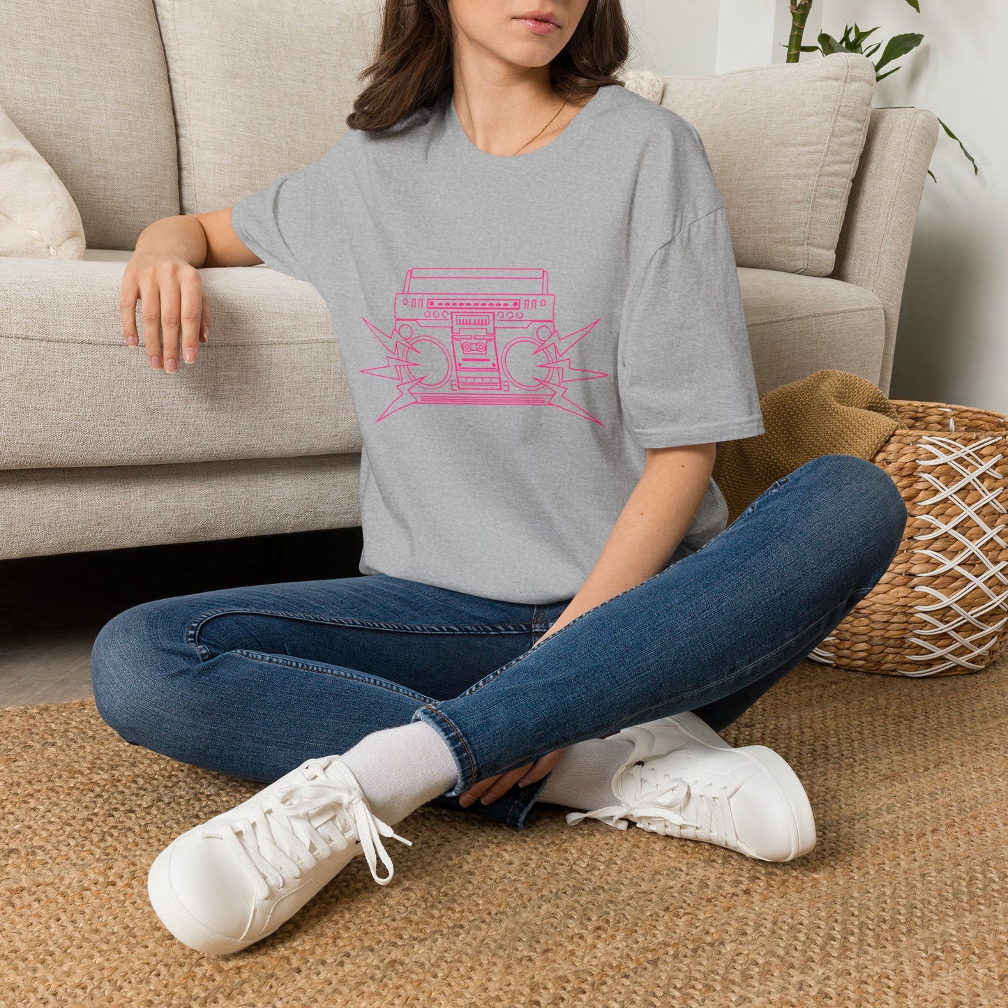 Retro Boombox Tee — Pink Line Art Vintage Radio Graphic T-Shirt