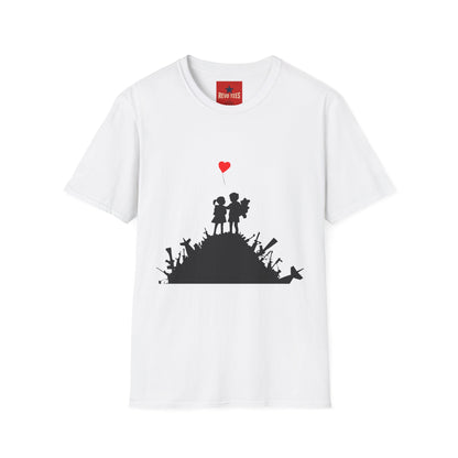 Banksy Boy & Girl - Unisex Softstyle T-Shirt