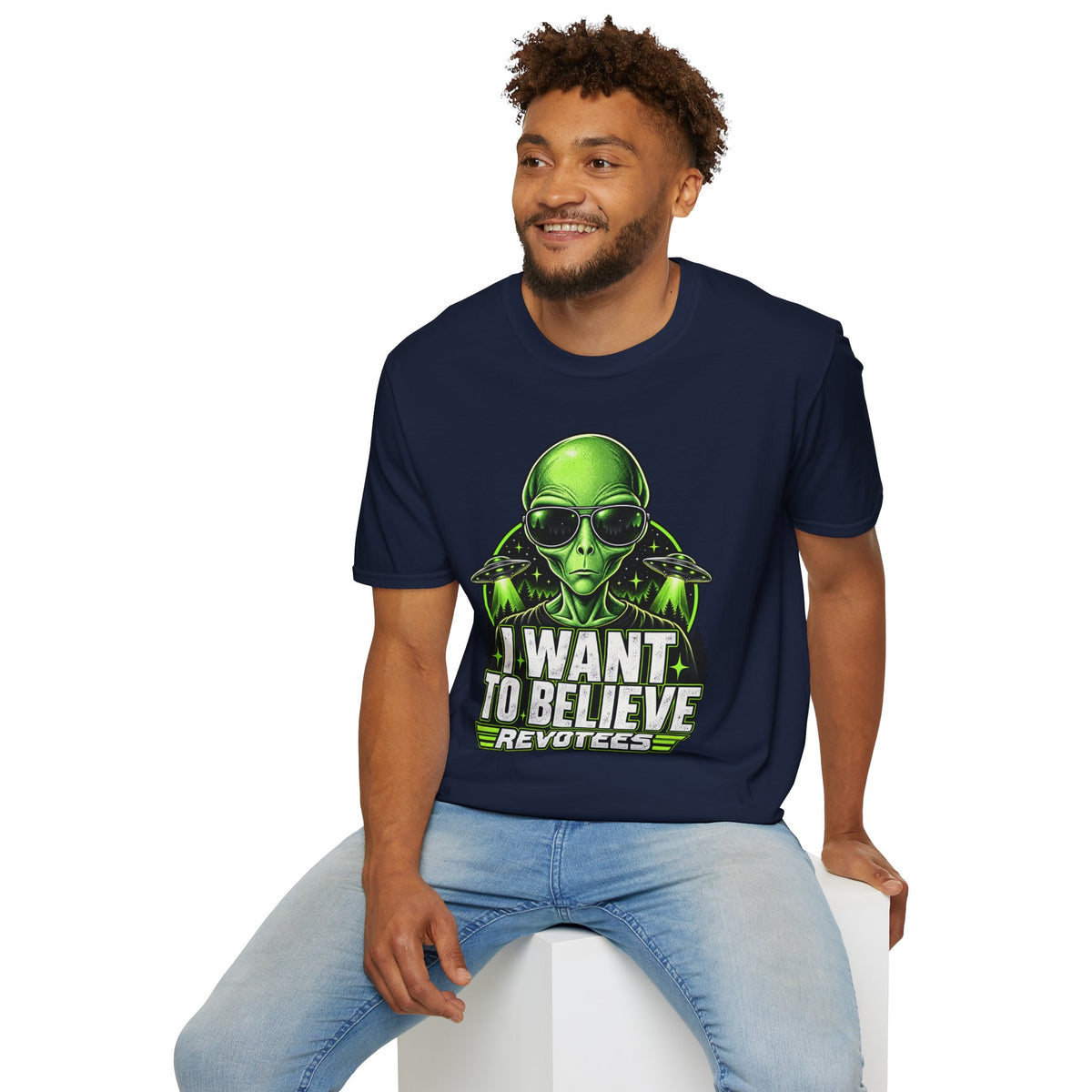 REVOTEES - I Want to Believe Alien T-Shirt
