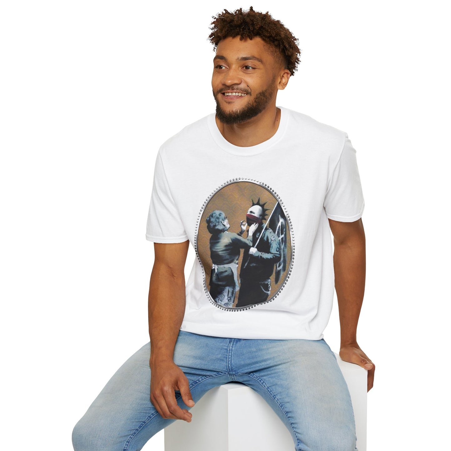 Banksy-Inspired 'Punk Kiss' T-Shirt — Street Art Graphic Tee