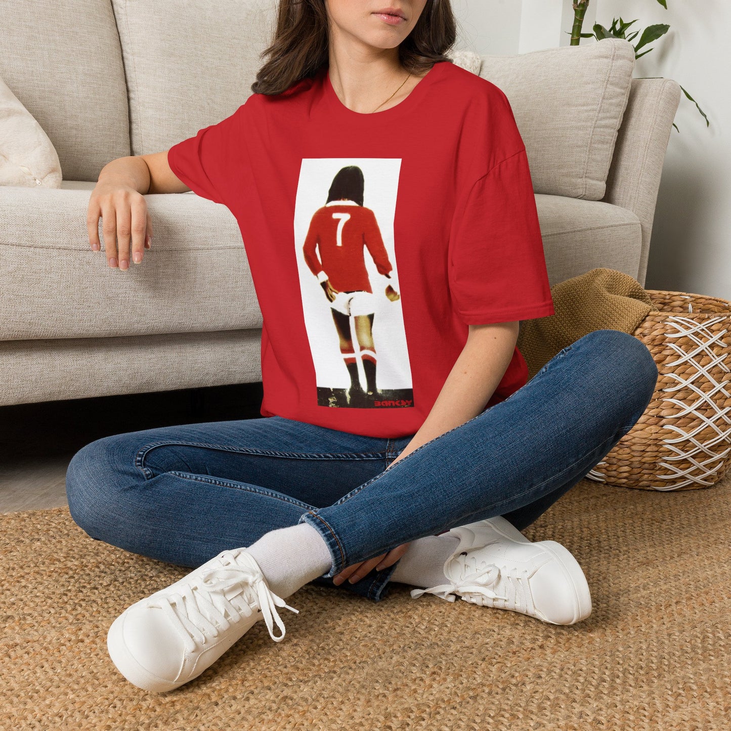 Banksy George Best Soccer Player No.7 Graphic T-Shirt — Retro Football Jersey Illustration
