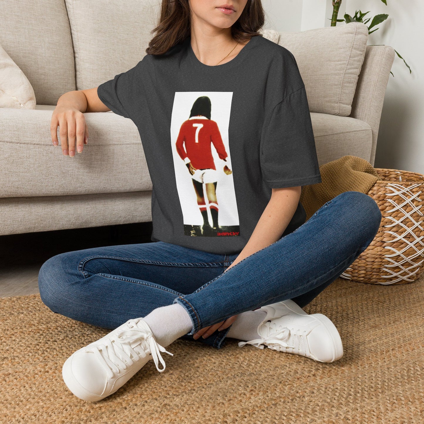 Banksy George Best Soccer Player No.7 Graphic T-Shirt — Retro Football Jersey Illustration